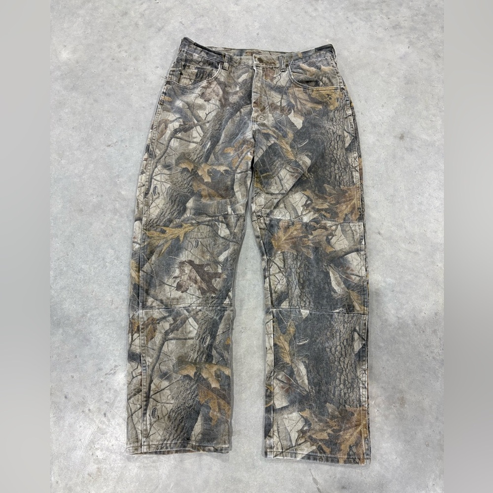Wrangler camo pants

Size: 36 x 32